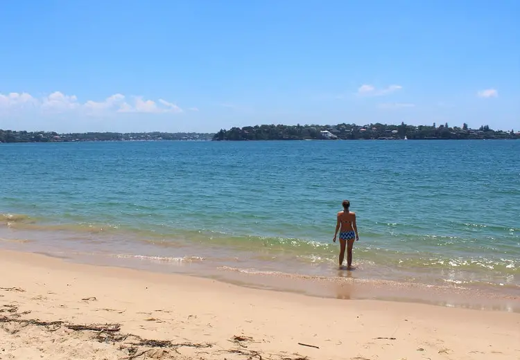 Blogger, Lisa Bull, swimming at Horderns Beach, Bundeena.