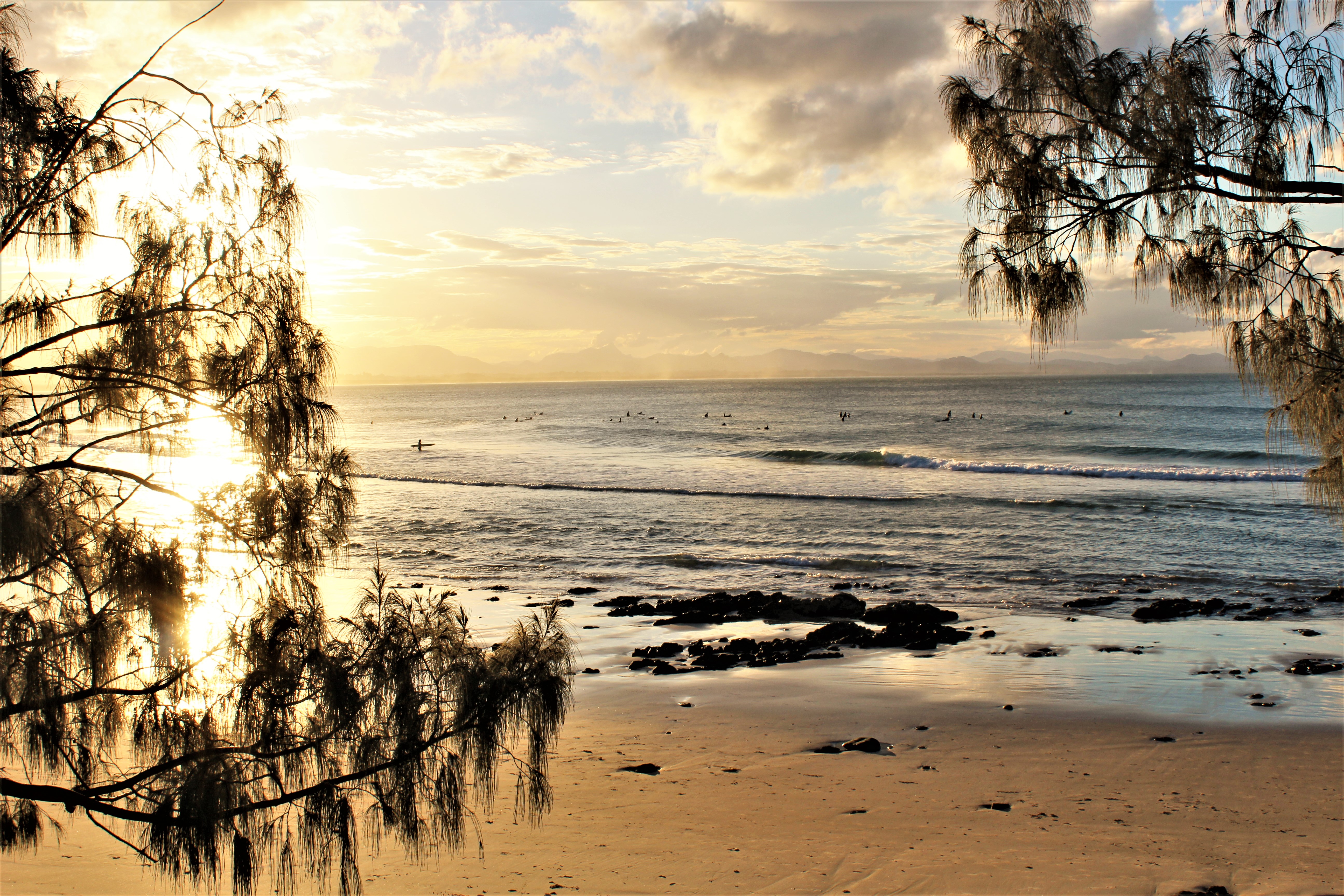 Find out why Australia makes the perfect walking holiday. An overview of hiking in Australia: from bush tracks in national parks to coastal tracks with stunning sea views.