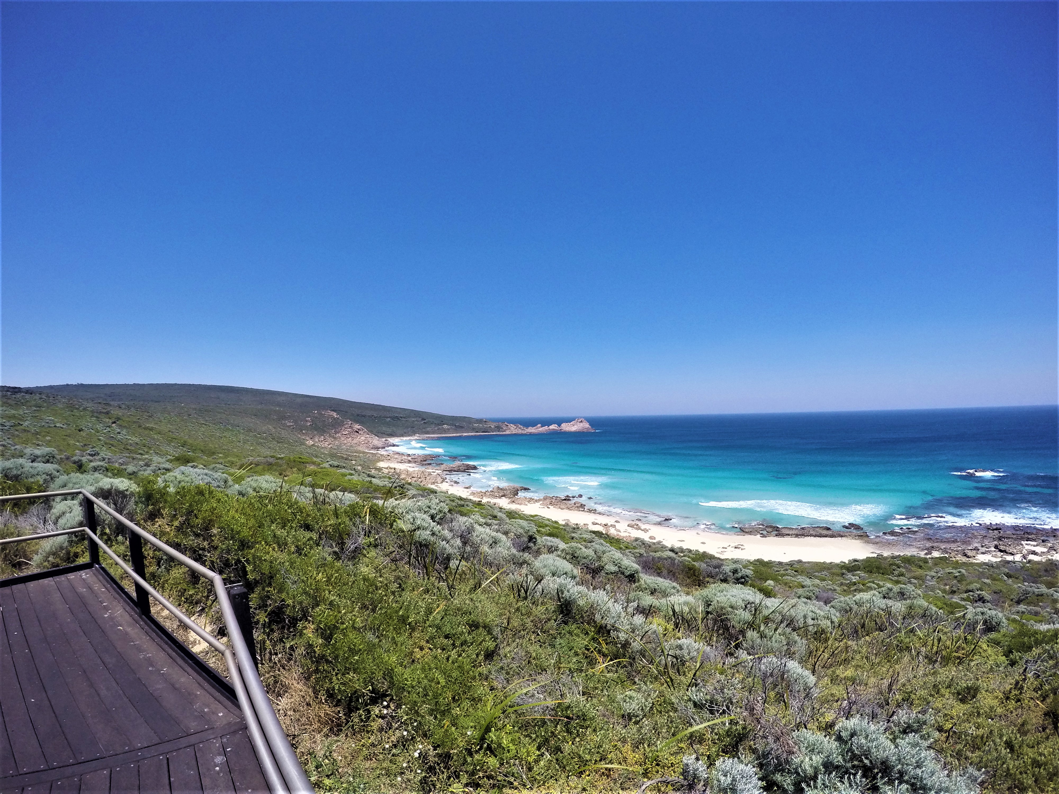 Find out why Australia makes the perfect walking holiday. An overview of hiking in Australia: from bush tracks in national parks to coastal tracks with stunning sea views.