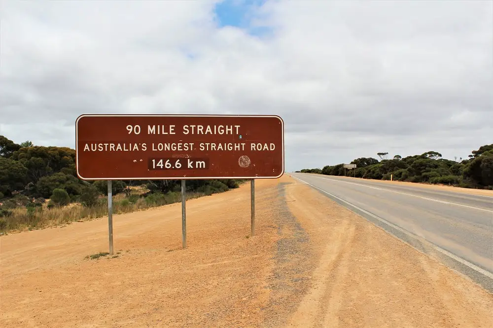 The 90 Mile Straight sign on the Nullarbor, Australia: Australia's longest straight road.