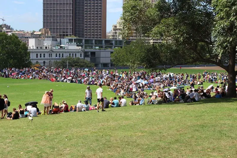 Enormous queues for Sydney New Year fireworks at Botanic Gardens.