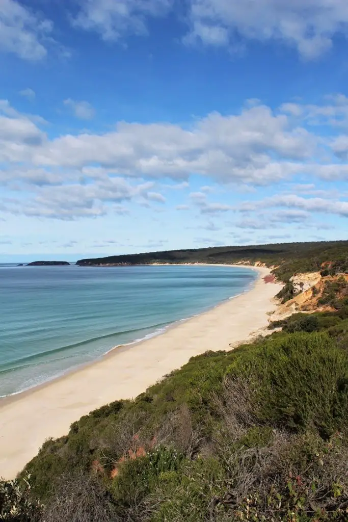 Discover 25 of the most beautiful beaches in NSW to add to your Australia bucketlist. Spanning almost 2,000km from Byron Bay down to Eden, the New South Wales coastline is packed with hidden coves and big city beaches. Plan your Australia travel with this guide to the best beaches in NSW, Australia, including Sydney, Newcastle, Jervis Bay and Coffs Harbour.