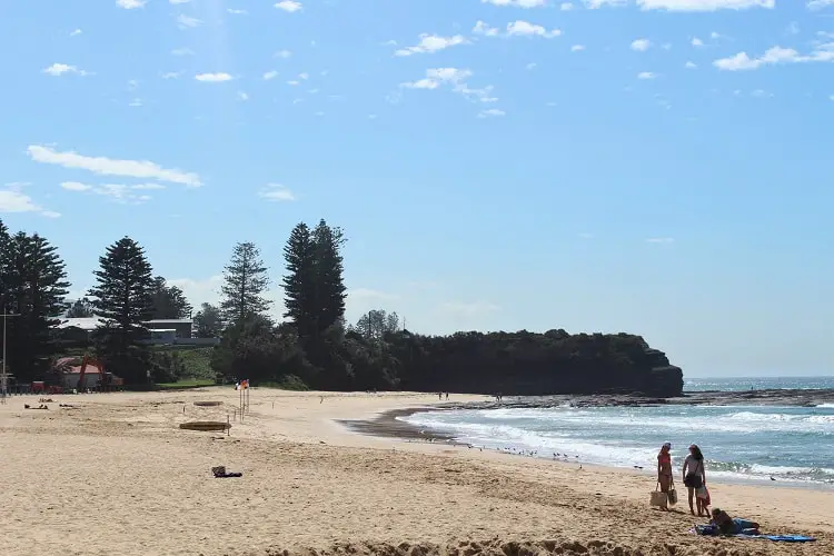  Beautiful Austinmer Beach in NSW.