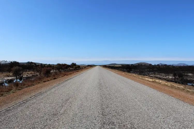 The best things to do in Esperance, Western Australia, a coastal town known for its stunning white beaches such as Lucky Bay, home to wild kangaroos. Find out where to go walking and camping in beautiful Cape Le Grand National Park and how to see a pink lake!