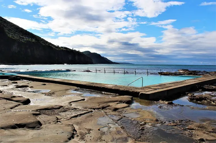  Coalcliff Rock Pool on a sunny day.