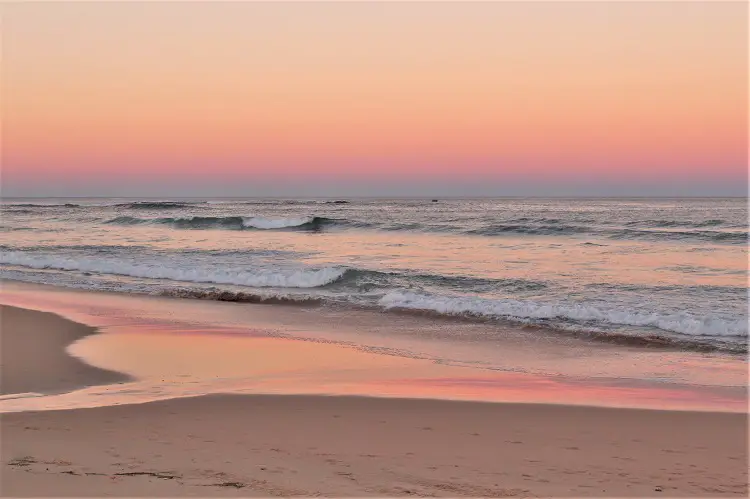  Pink sunset at Bulli Beach, despite it facing east!