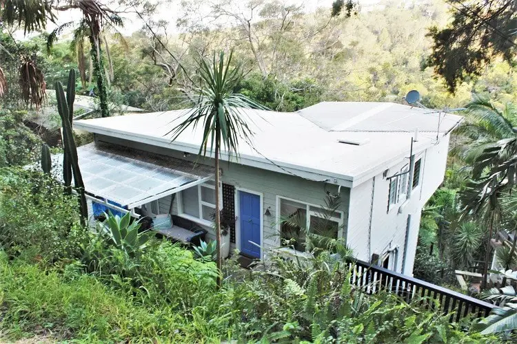 A beautiful rural home in Sydney's Northern Beaches, where a blogger house sat through Happy House Sitters.