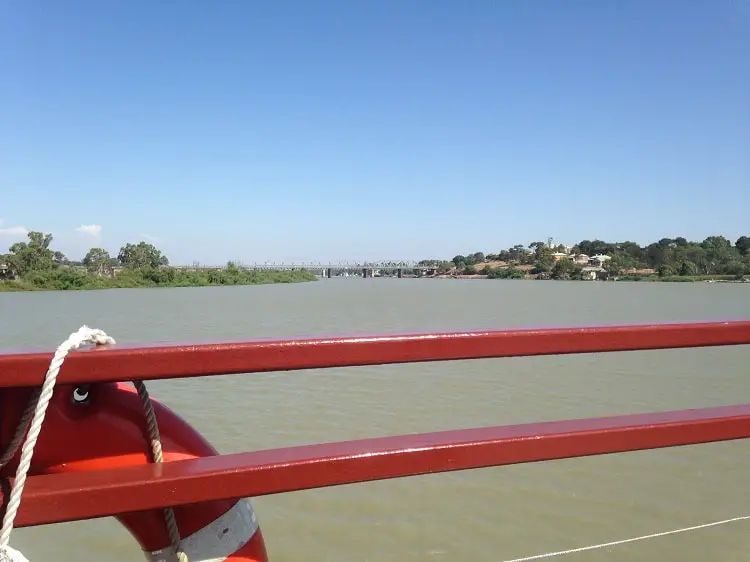 Murray River paddle boat cruise South Australia.