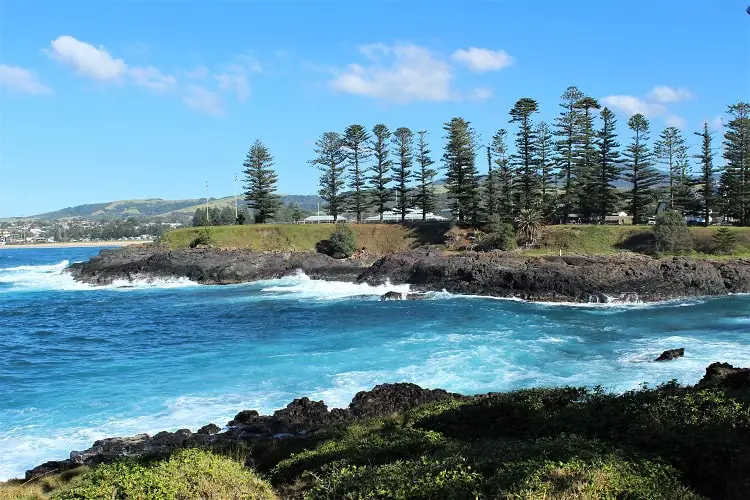The beautiful Kiama coastline, a scenic weekend getaway from Sydney.