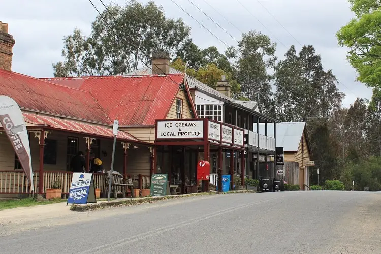 Wollombi shops, NSW.