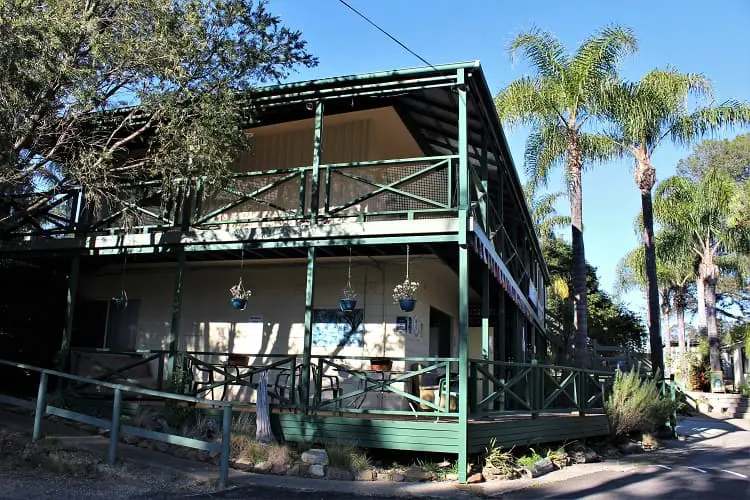 Batemans Bay accommodation - backpackers hostel.