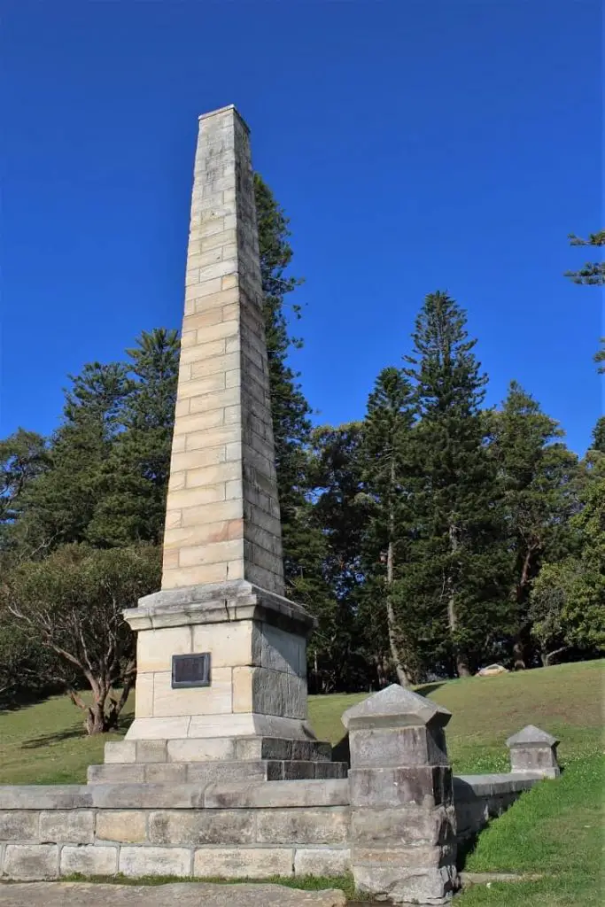 Captain Cook's Obelisk marking the landing place in Kurnell.
