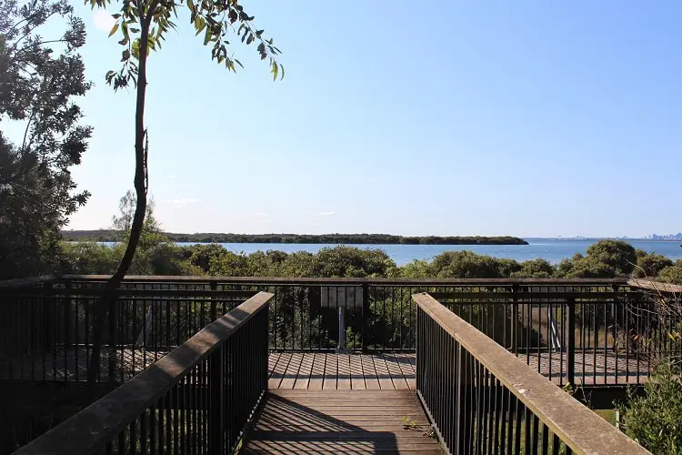 Quibray Bay viewing platform in Towra Point Reserve, Kurnell.