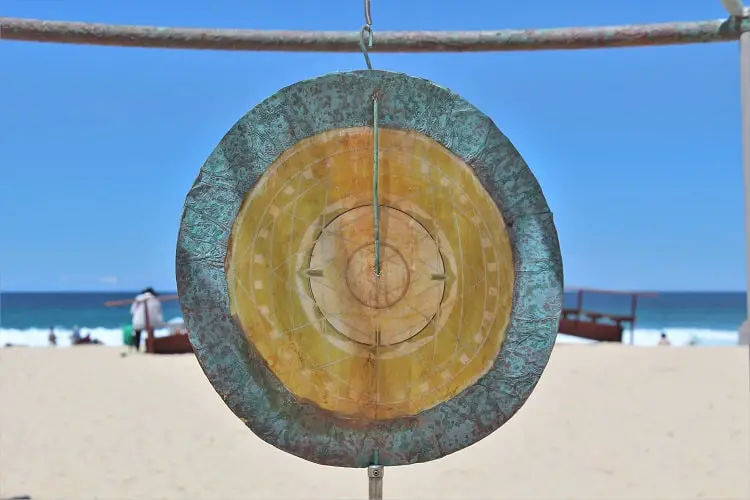 Sculpture by the Sea Sydney: exhibition on Tamarama Beach in Australia.