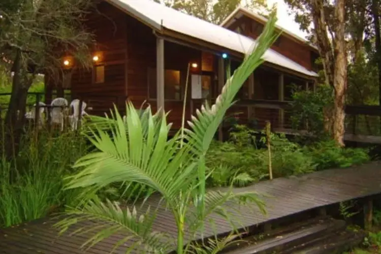 Wooden cabin at Melaleuca hostel Port Stephens.