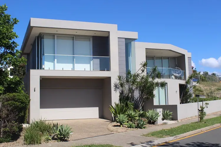 A sleek, modern mansion in Australia in the typical minimalist style.