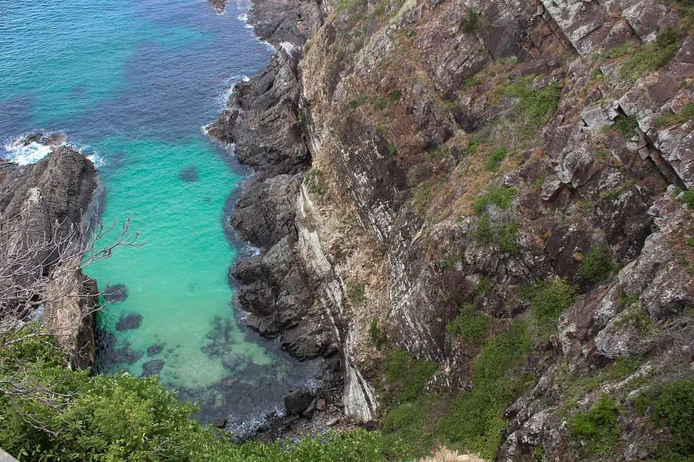 Green ocean viewed from Bennetts Head lookout on the Bicentennial Walk in Forster, NSW.