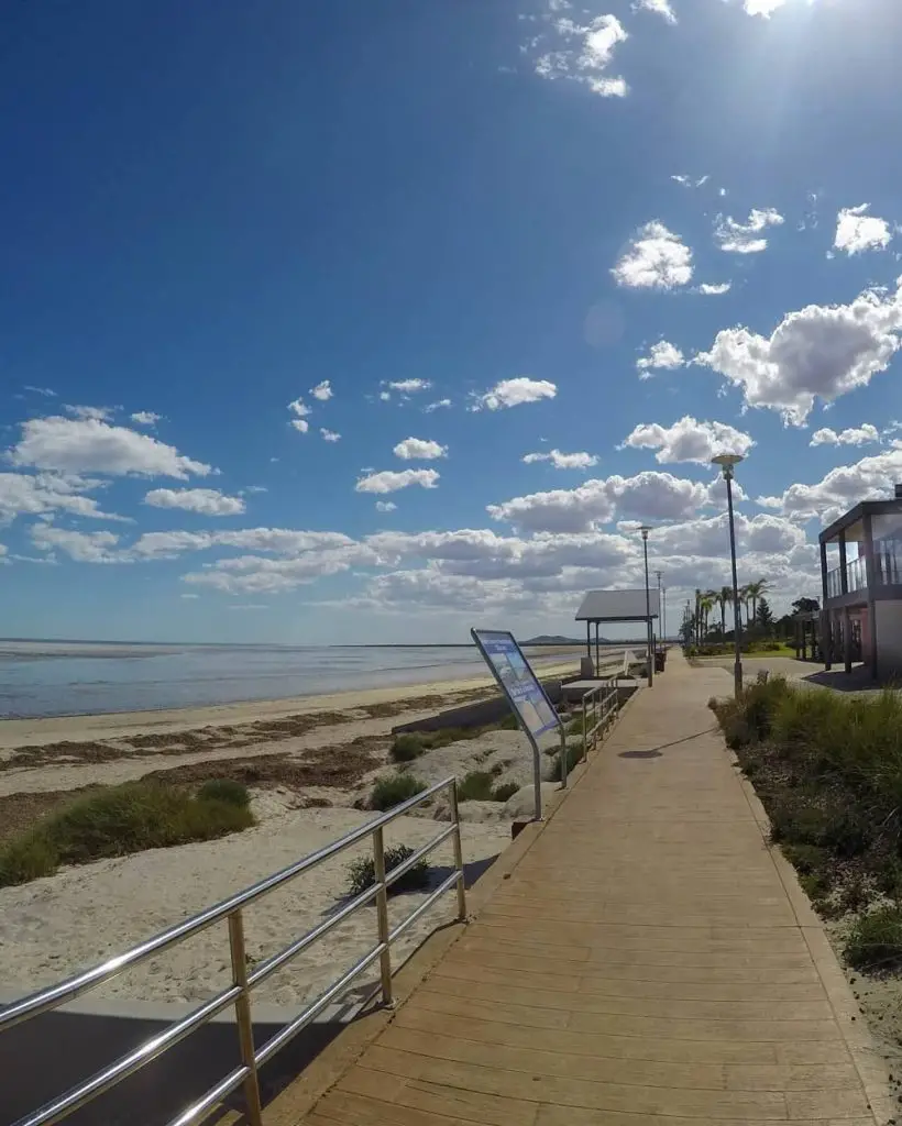 Whyalla foreshore on a sunny day, including Whyalla Beach.